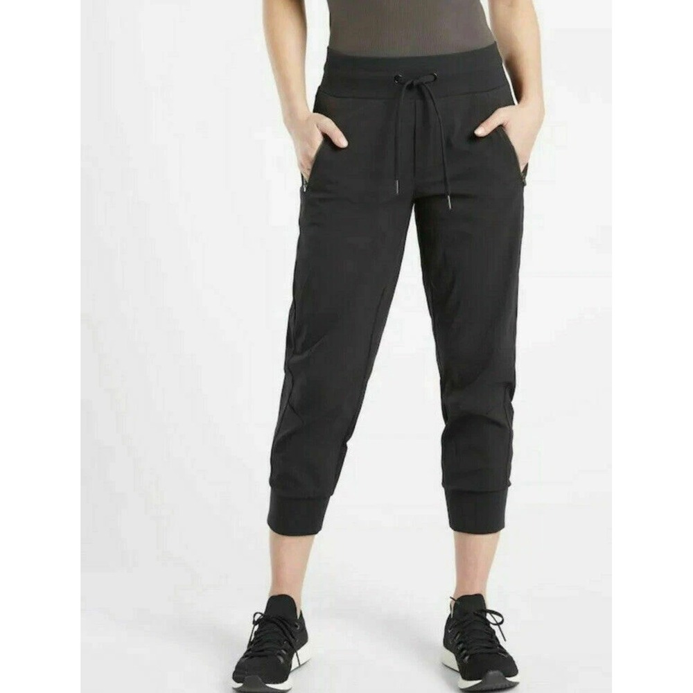 Athleta Trekkie North Crop 23" Jogger Black Hiking Pants Womens Size 10 Capri